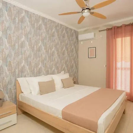 New  2 Bedroom/ 2 Bath Ap.nidri, Familia * Nidhrion